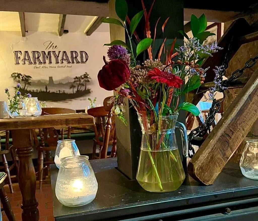 Farmyard Inn Youlgreave Buitenkant foto